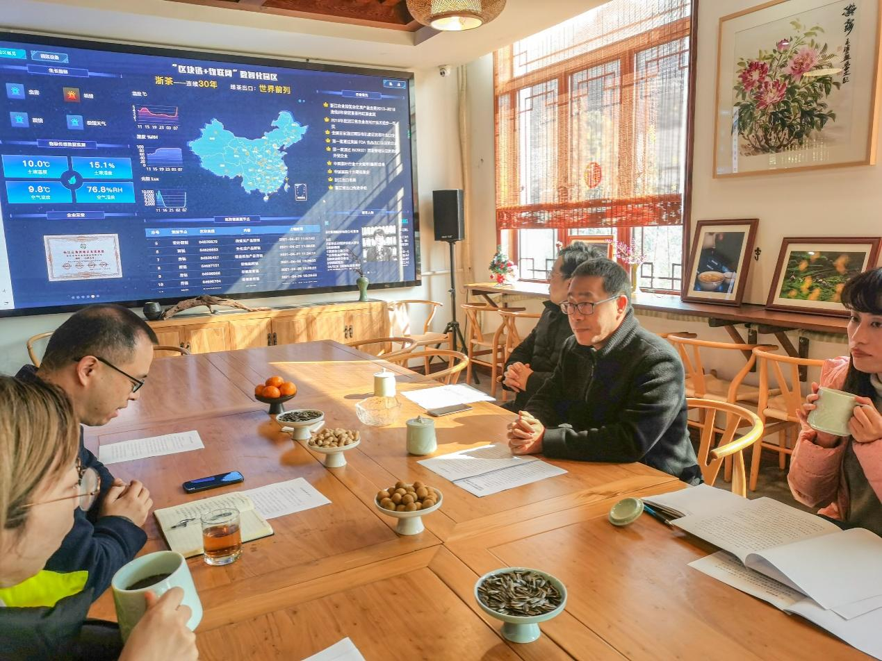 杭州西湖风景名胜区管理委员会副主任余金良一行到米兰在线官网-米兰(中国)狮峰茶业公司考察调研