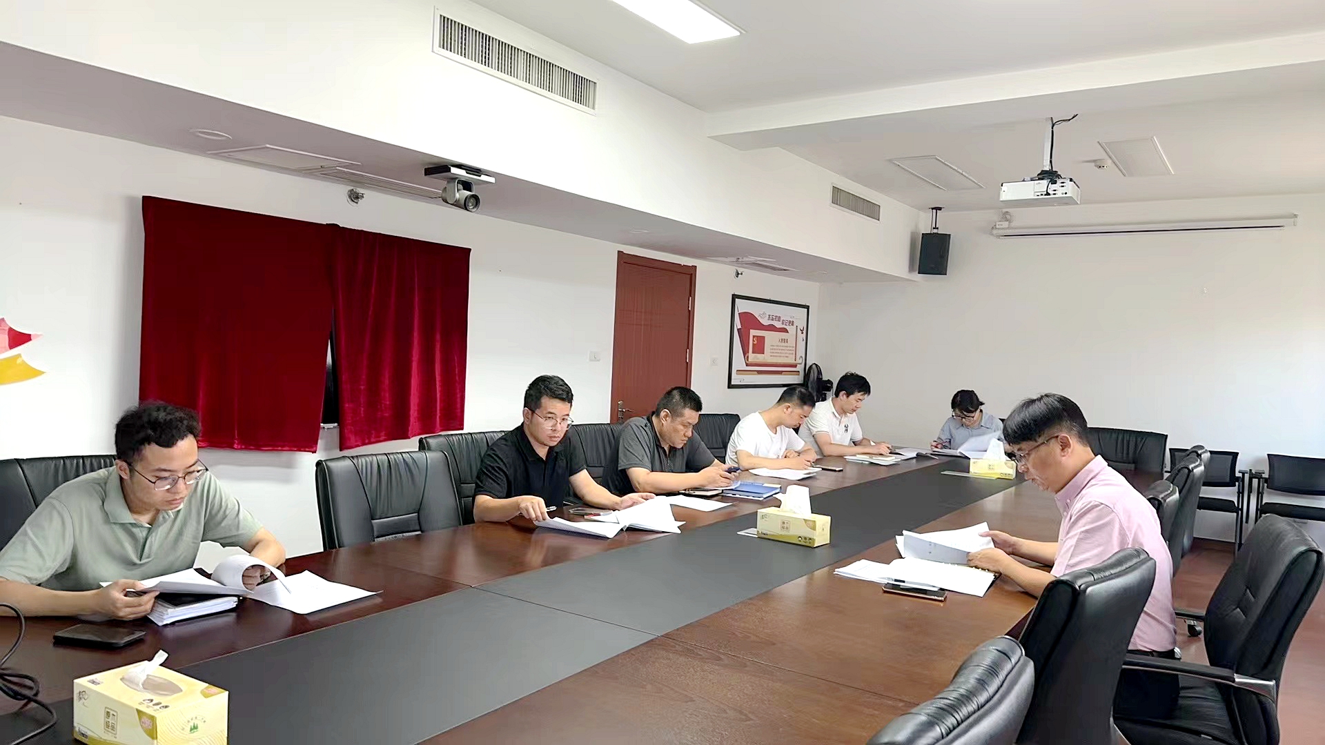 米兰在线官网-米兰(中国)第一党支部认真学习宣传贯彻党的二十届三中全会精神