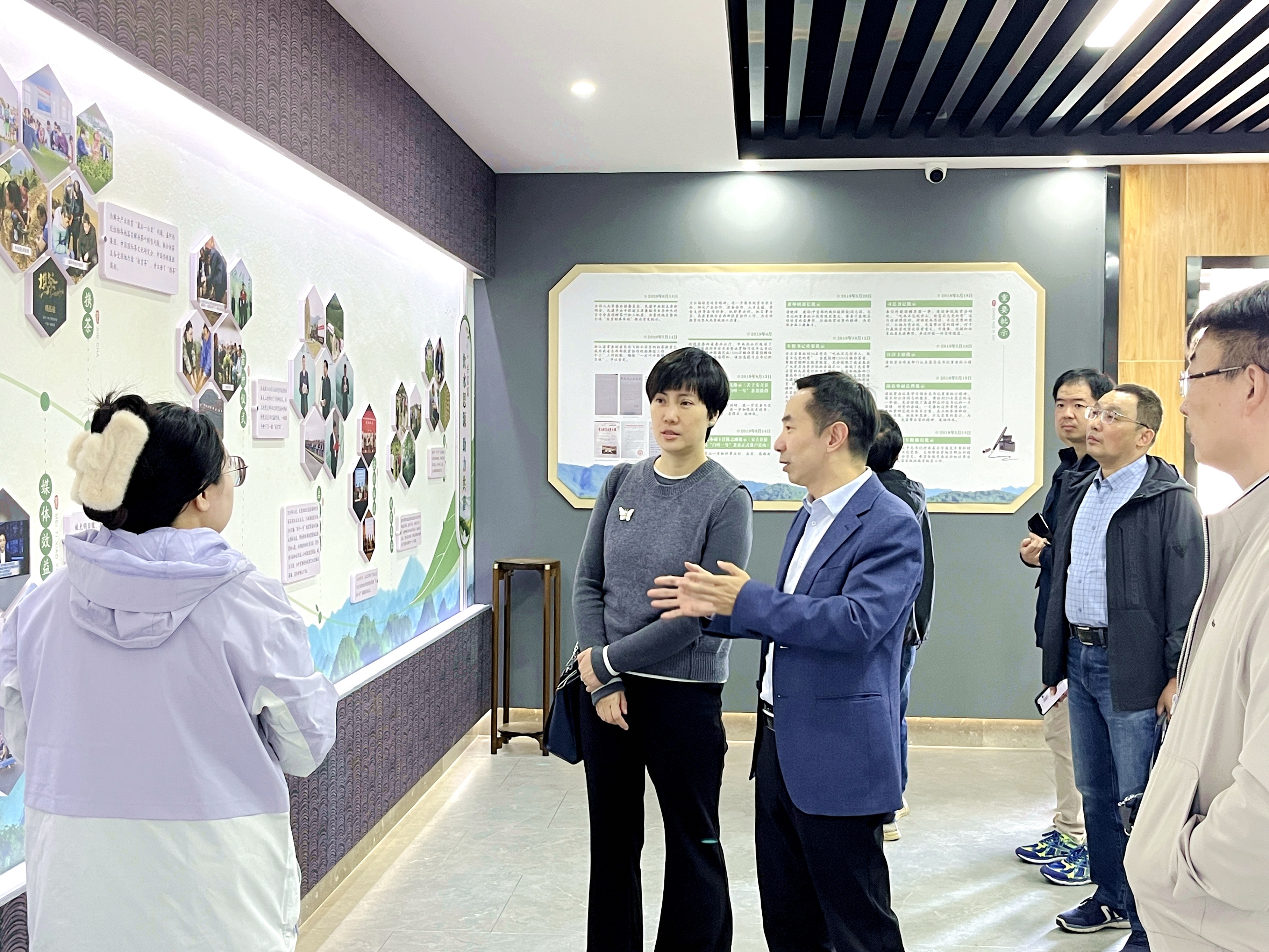 外贸预警促发展，“三茶”统筹建新功——米兰在线官网-米兰(中国)第一党支部浙江省国际商会党支部赴安吉县黄杜村开展党建共建研学活动
